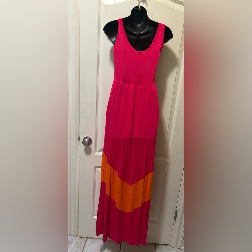 Coveted Clothing Pink & Orange Colorblock Chevron Maxi Dress Size Medium